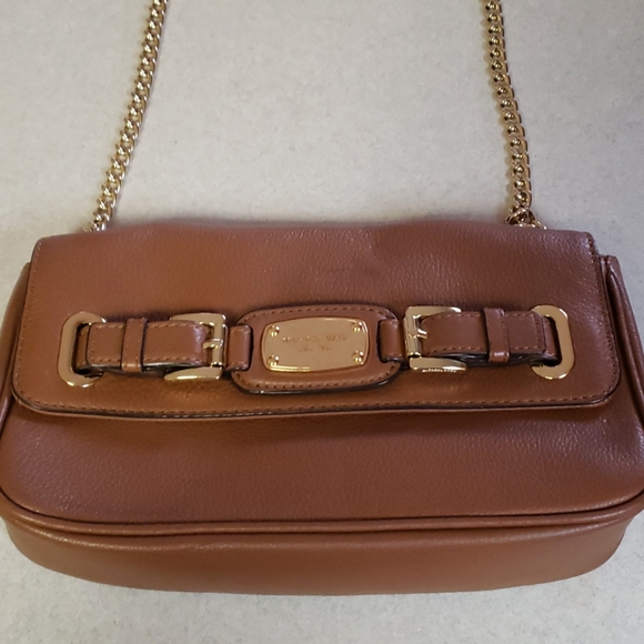 MK Purse - Picture 1 of 4